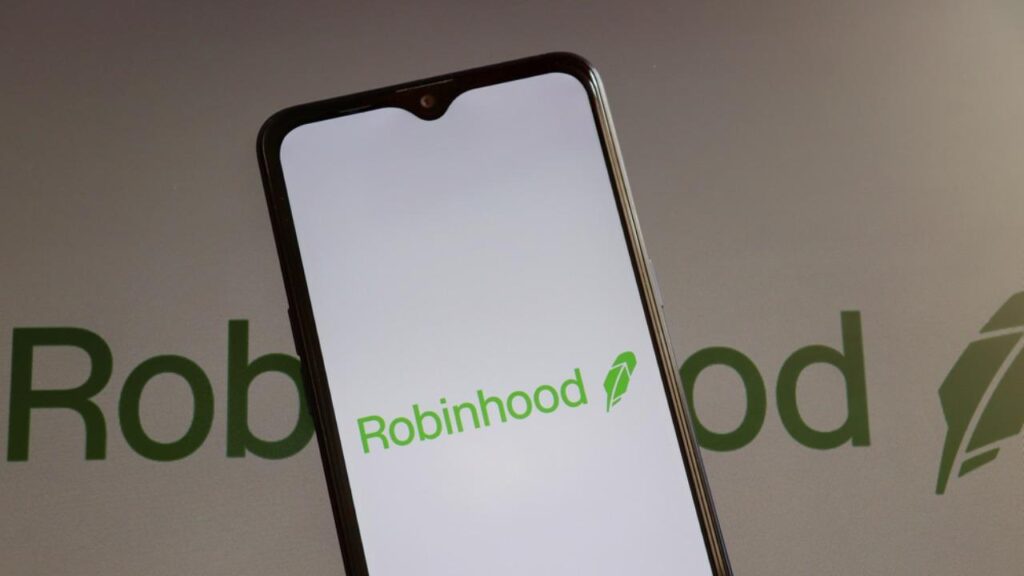 Robinhood Pulls in $1.31B Q2 Revenue as 44% Trading Surge Fuels Record Profit Robinhood Pulls in $1.31B Q2 Revenue as 44% Trading Surge Fuels Record Profit
