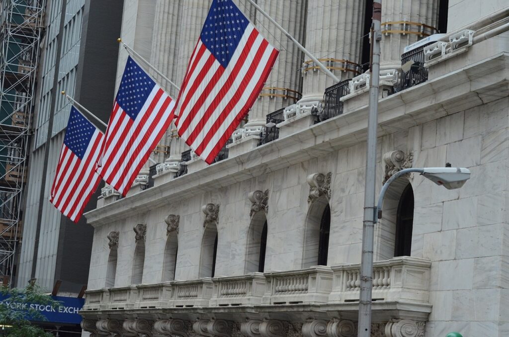 Stocks Settle Higher as Crude Prices Fall on US-Iran Deal Hopes Stocks Settle Higher as Crude Prices Fall on US-Iran Deal Hopes